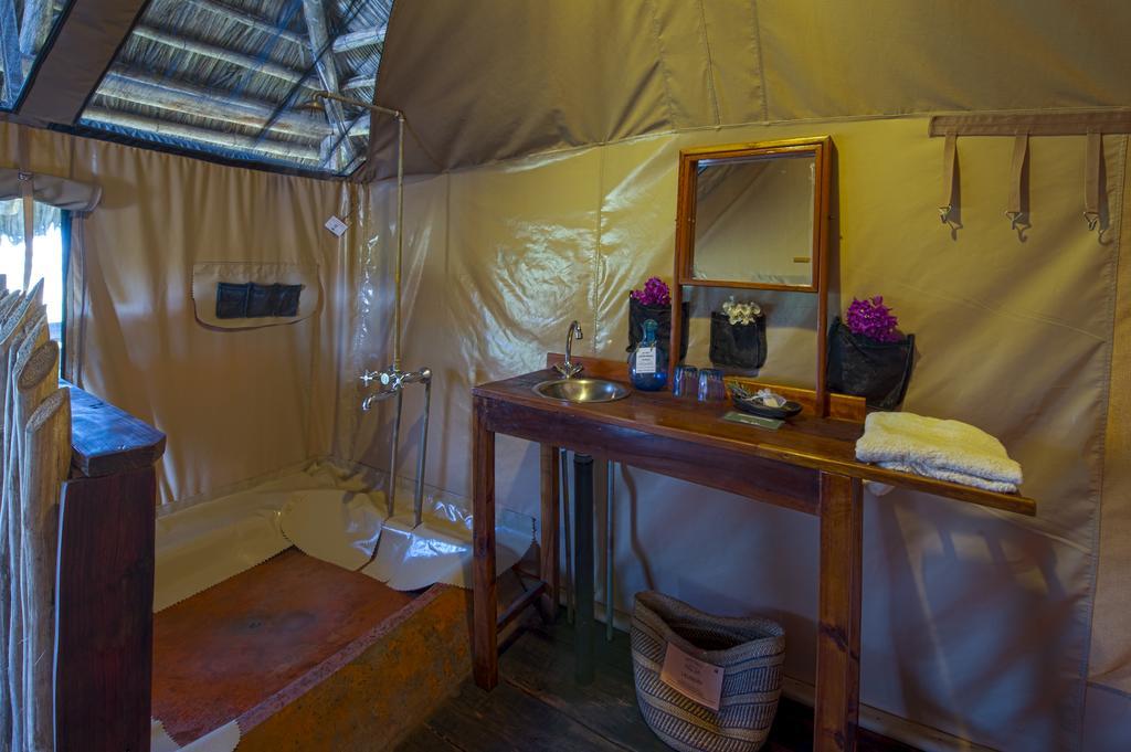 Rhotia Valley Tented Lodge And Children'S Home Karatu Exteriör bild